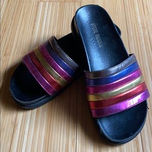 Steve Madden Girls’ Metallic Slides Sz 3
